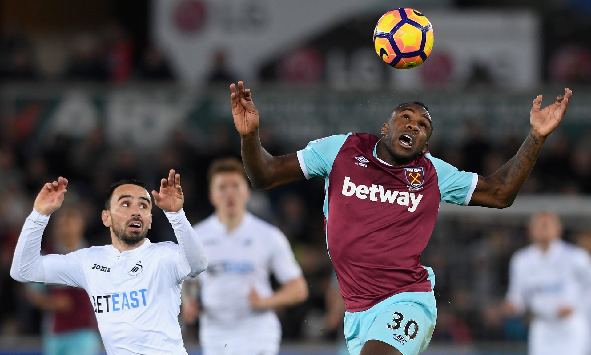 后蕴含着巨 后蕴含着巨