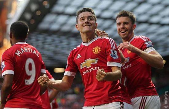 本泽马和其 本泽马和其